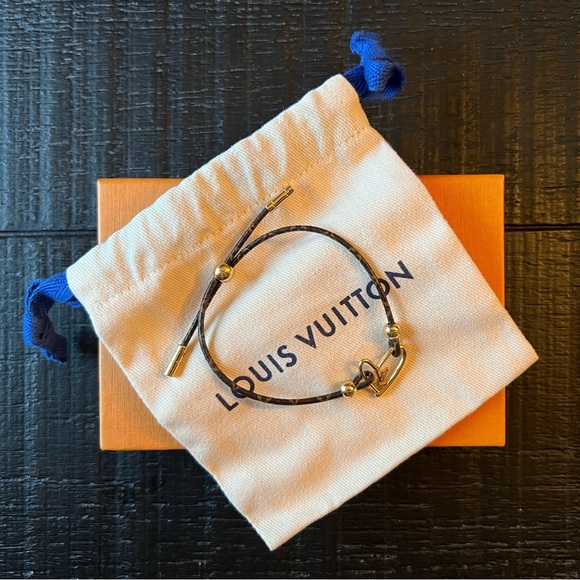 Louis Vuitton Fall In Love Bracelet - Picture 1 of 13